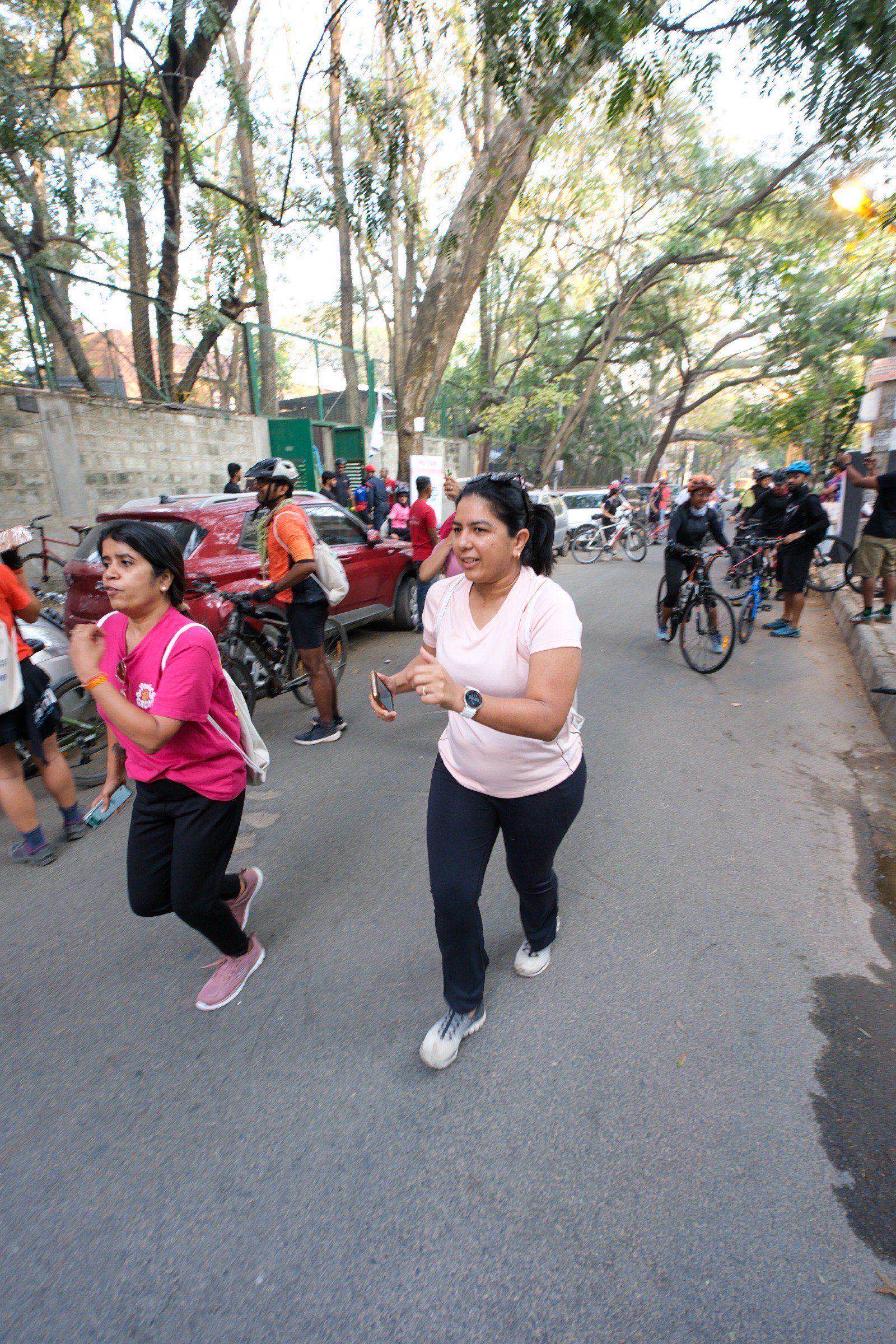 Teams gathered at the start line